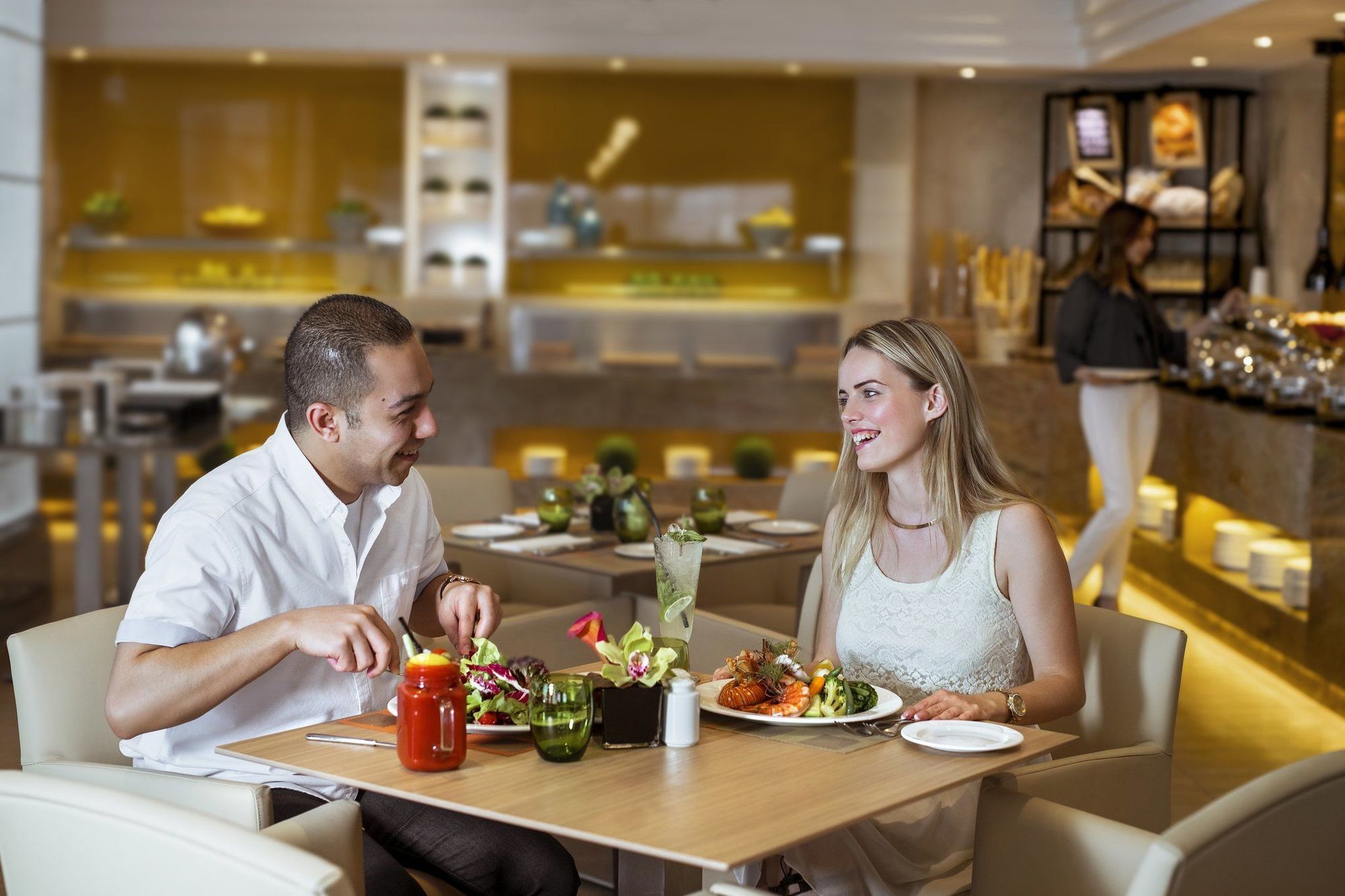 Jumeira Rotana - Dubai Restaurant foto